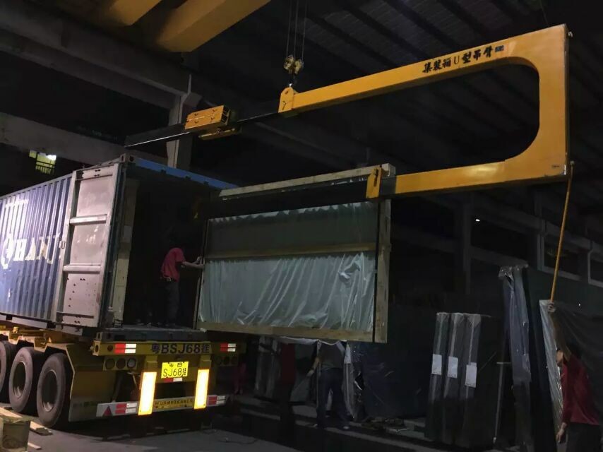 Buy cheap Glass Lifting Crane C Grab for Glass Unpacking / U Shape Container from wholesalers