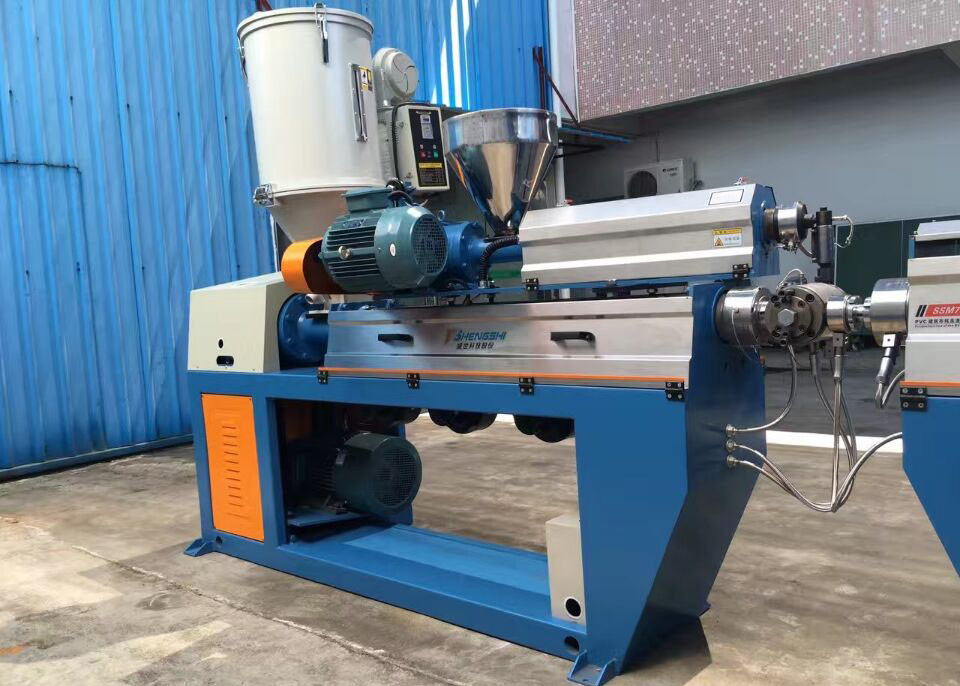 Wholesale Fully Automatic XLPE Wire Extruder Machine With Caterpillar / Take Up Machine from china suppliers