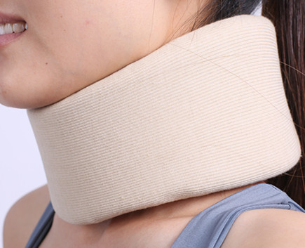 Wholesale adjustable comfortable soft foam cervical collar cutting sponge neck collar from china suppliers