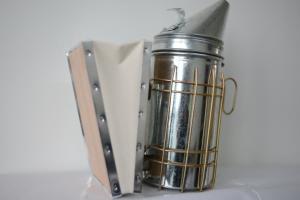 Wholesale Bee Hive Equipment  Galvanized Bee Smoker  Stainless Steel Material For Beekeepers from china suppliers