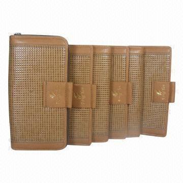 Wholesale Women's Wallets, Made of Leather, Available in Three Sizes, OEM and ODM Orders Welcomed from china suppliers