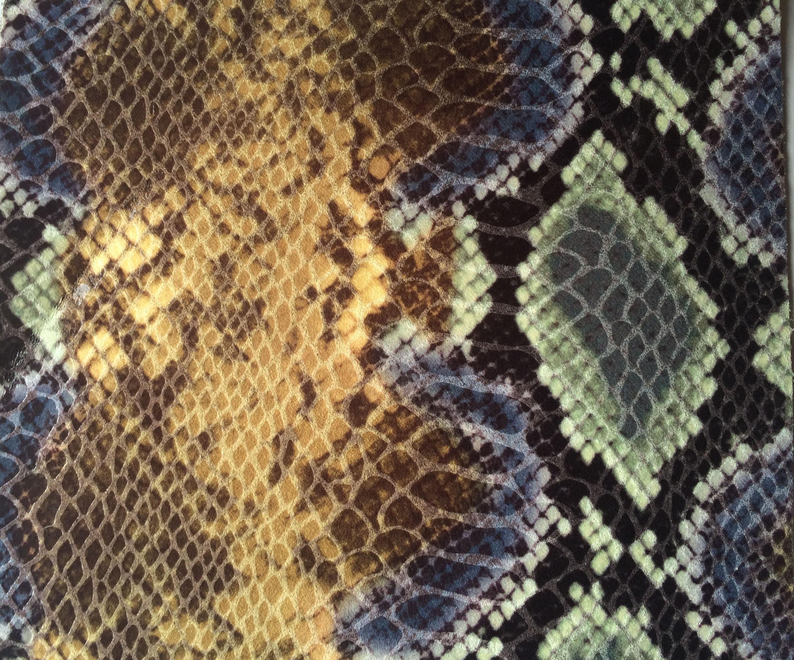 Quality Colorful Pattern Snakeskin Vinyl Upholstery Fabric For Luggage Material for sale