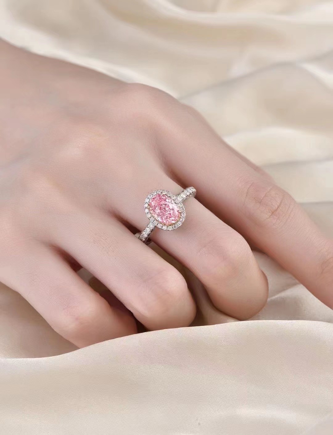Lab Grown Pink Diamond Engagement Ring 1.97CT Oval Cut Design