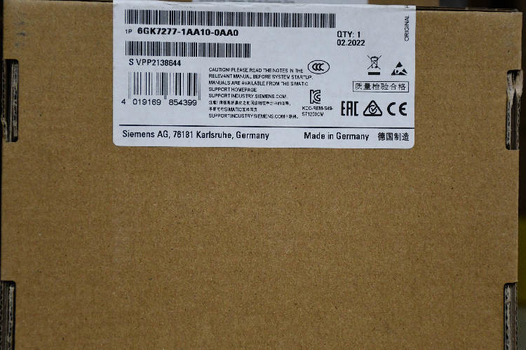 Siemens Ethernet Switch, 4 RJ45 port DIN Rail Mount