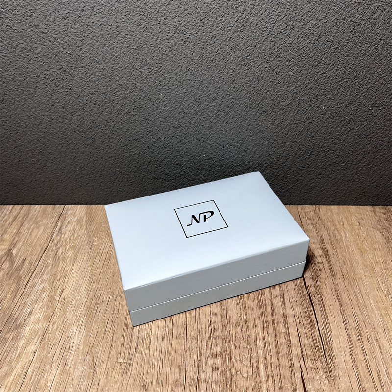 Wholesale Paper Gift Packaging Box with Ribbon for Perfume