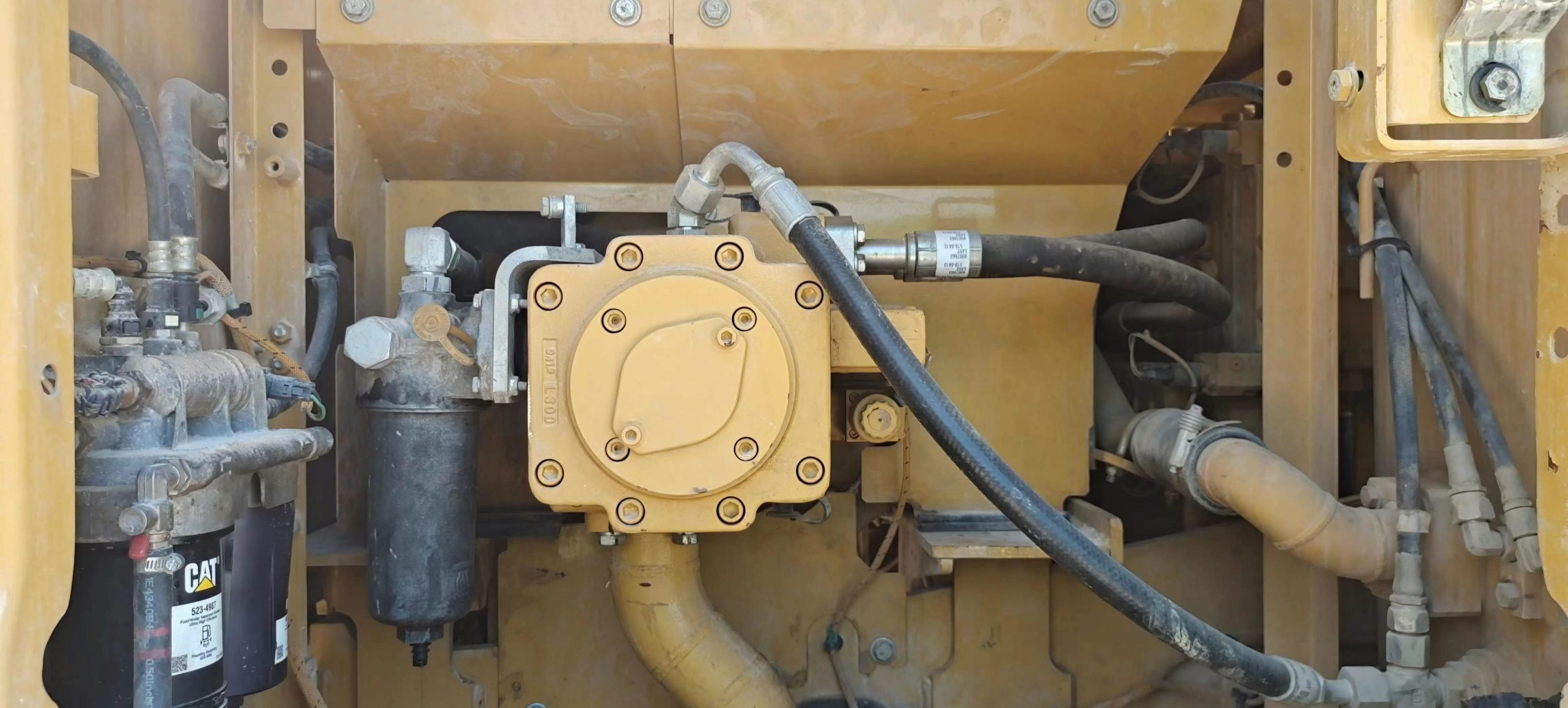 20ton Caterpillar Used 320gc Excavator With 1m³ Bucket Capacity
