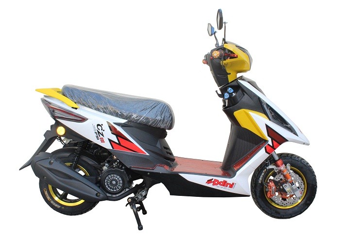 gas motor scooter 125cc 150cc GY6 engine 152QMI 157QMJ alloy wheel white and yellow plastic body