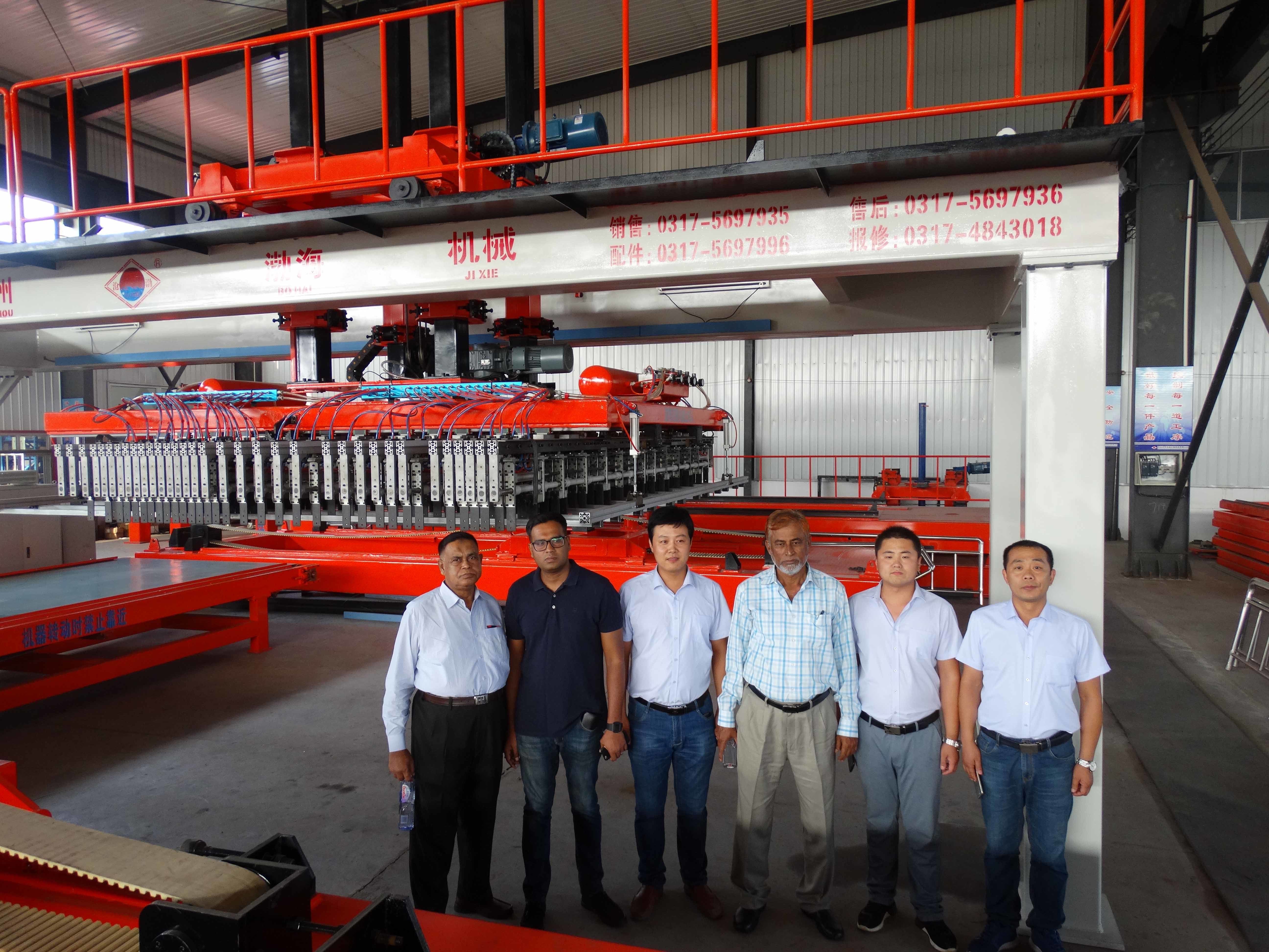 750mm Two Stage Vacuum 40000pcs/H Auto Brick Making Machine