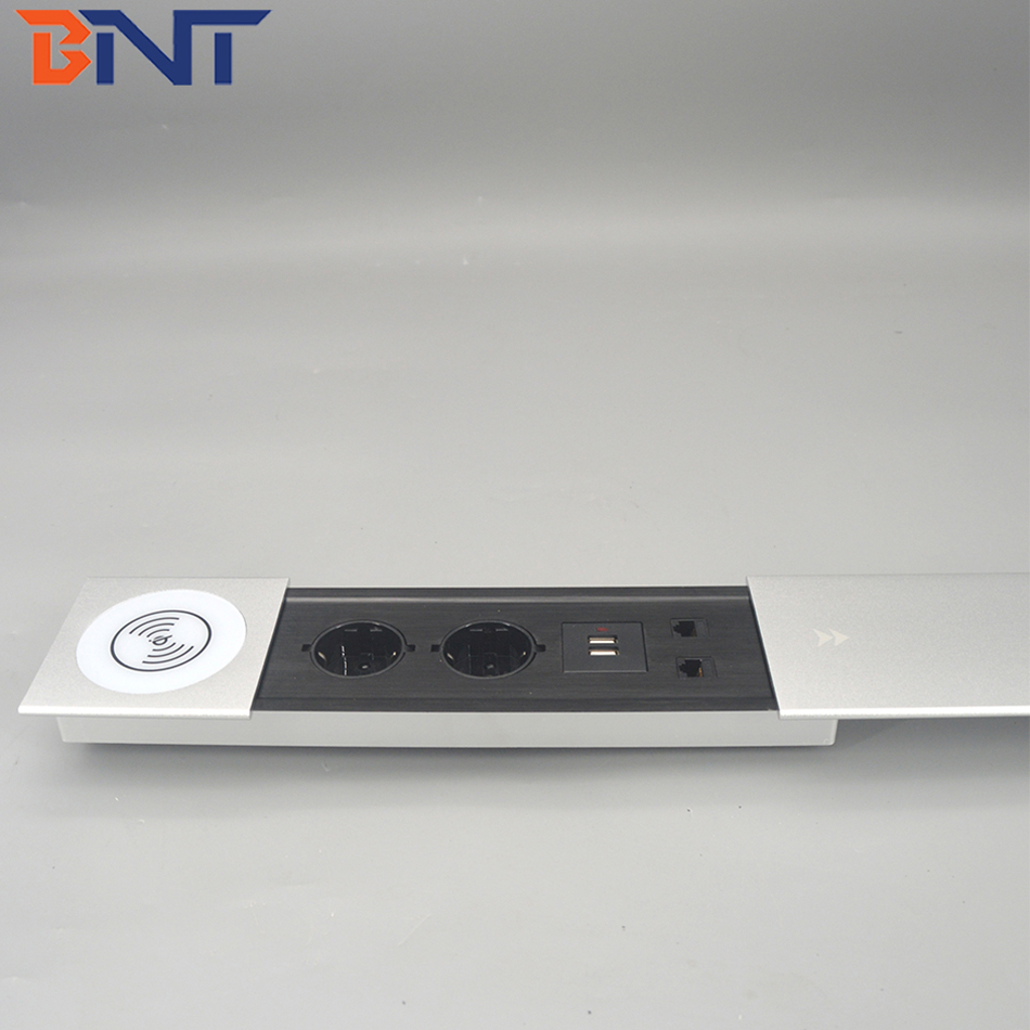 2020 new model multifunctional wireless charger slide table power socket with usb port