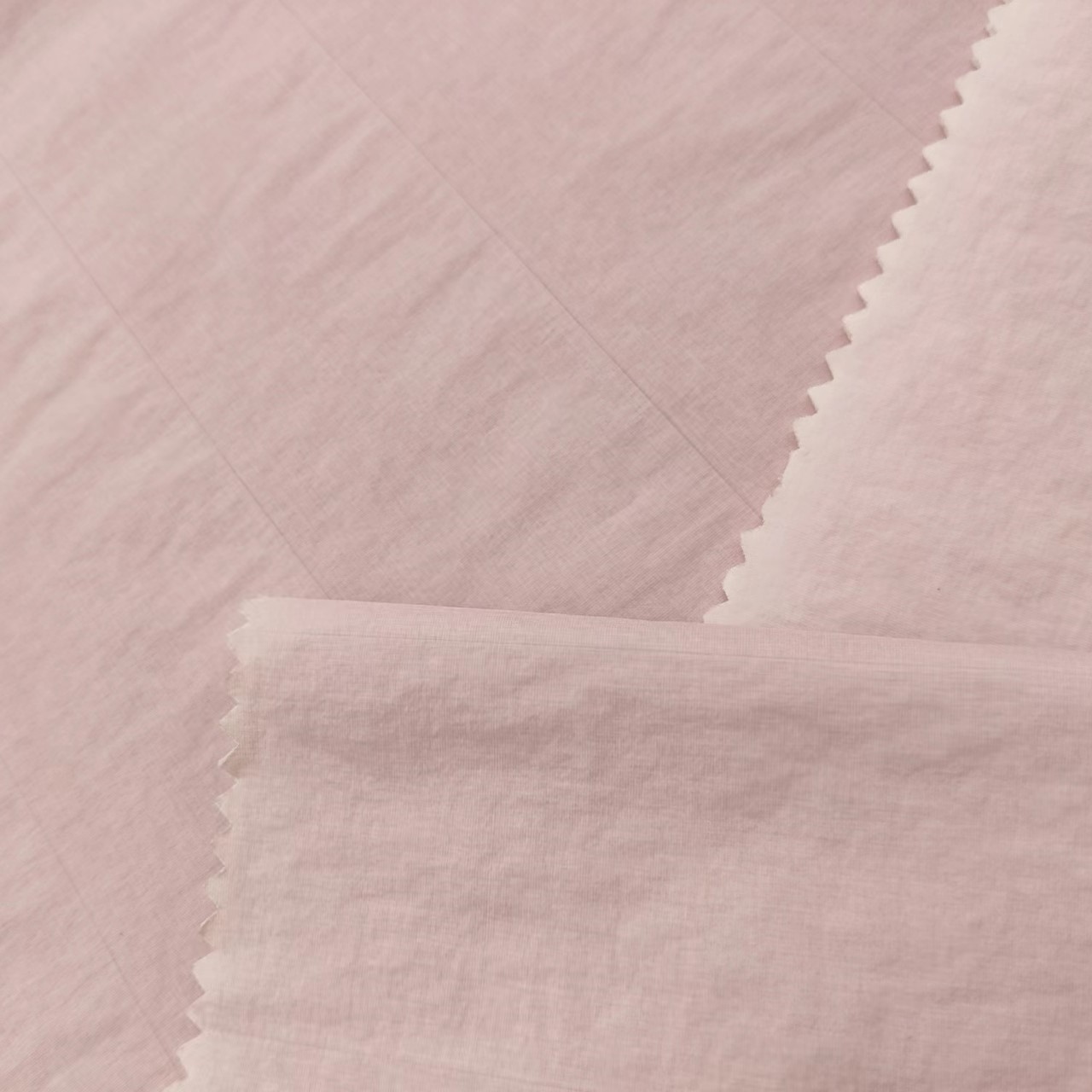 87% Nylon 13% Spandex Pink Outdoor Fabric For Down Jacket 119gsm