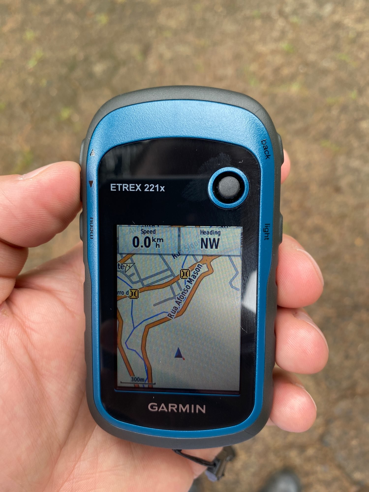 Garmin Etrex 221x Outdoor / Indoor Handheld GPS Rugged GPS Navigator
