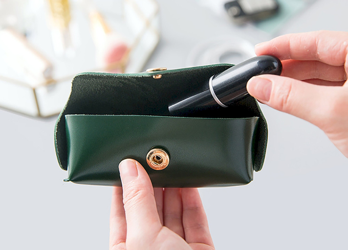 ODM Welcome Travel Lipstick Holder Pantone Color With Snap Button