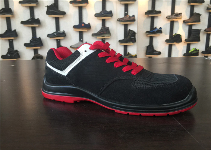 Ladies Lightweight Safety Shoes Composite Toe Cap Oil Resistant OEM / ODM Available
