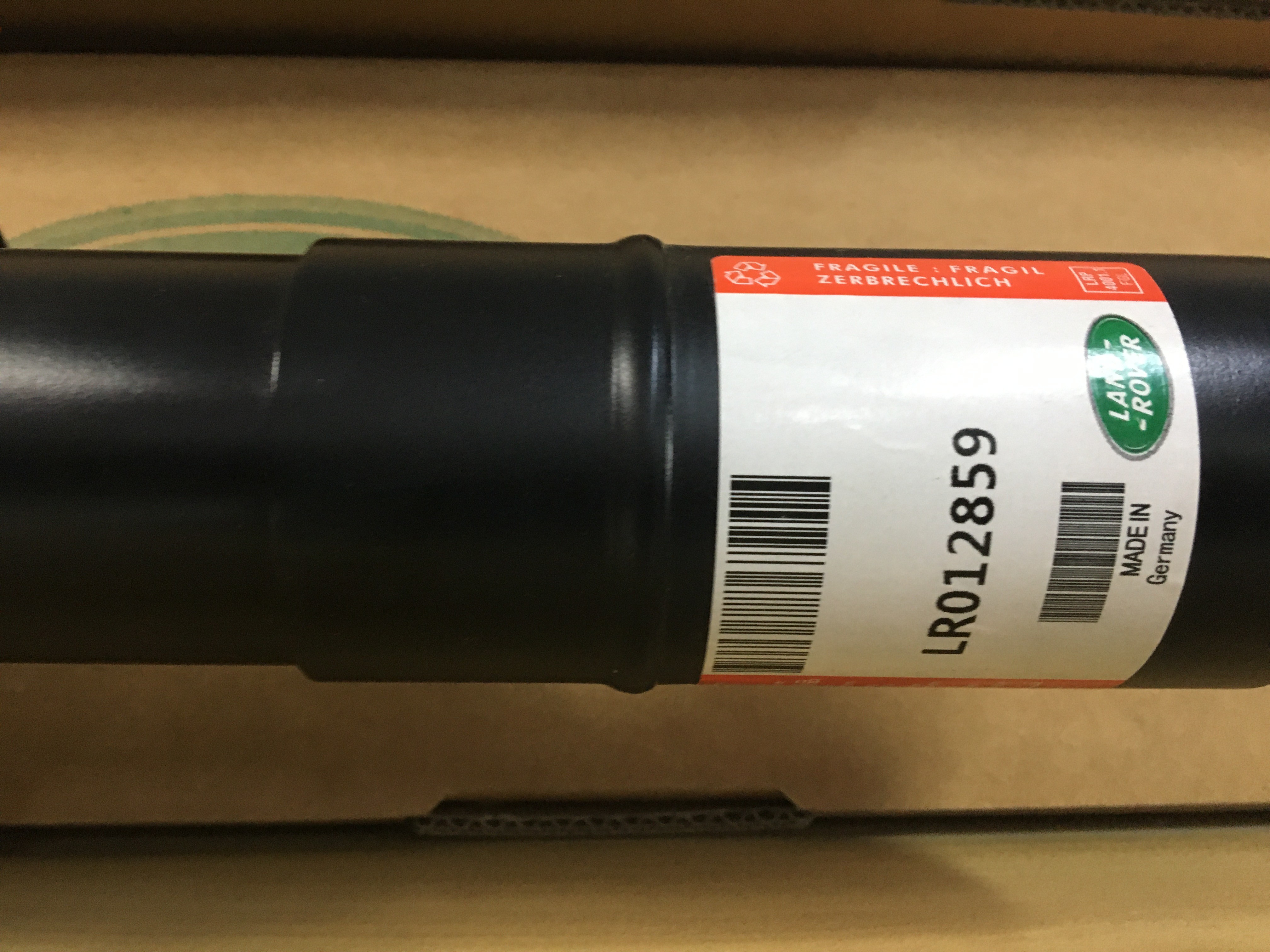 LR087084 LR087095 Car Shock Absorber Left Right For Range Rover Sport L494