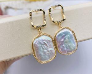 Wholesale Natural Baroque Pearl Earring Hot Irregular Pearl Earrings for Women Baroque Simulated Pearl Charms Statement Earrings from china suppliers