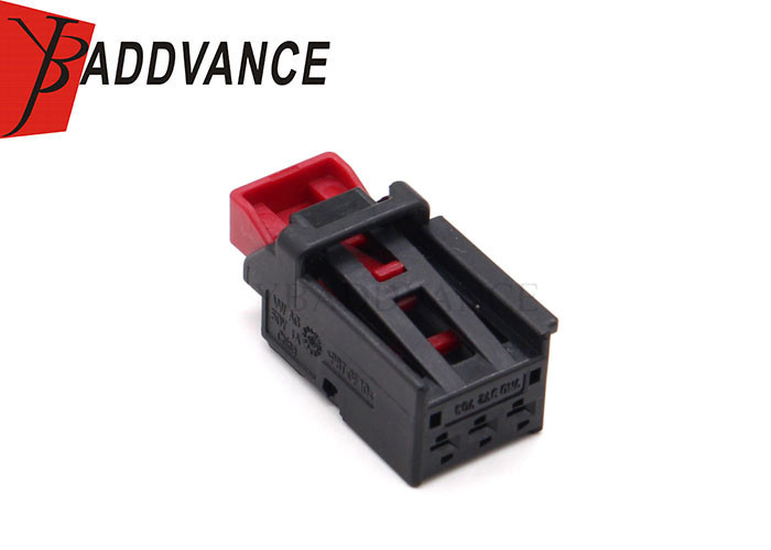7N0972703 Automotive Tail light Connectors 3 Pin Female For Audi Volkswagen