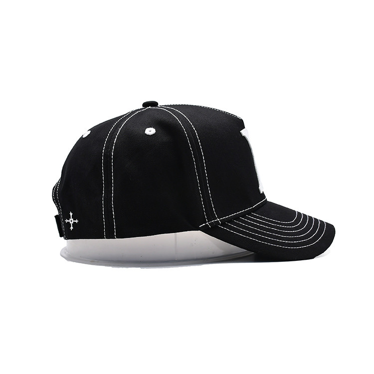 Custom Embroidered Baseball Caps 58-68cm 22.83 - 26.77 Inches Metal Eyelets