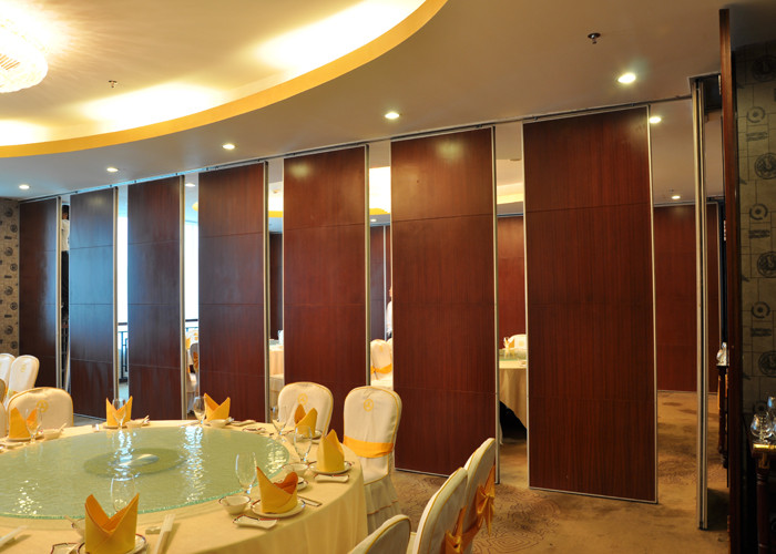 Mdf Folding Door Movable Dividing Vip Room Divider Soundproof Folding Partition Walls With Track For Hotel