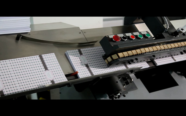 Notebook Glue Binding Machine Each Page Flat Perfectly