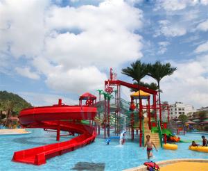 Wholesale OEM Aqua Park Playground Water Slide Fiberglass Big Water Bounce House from china suppliers