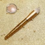 OEM Short Round Domed Liquid Foundation Makeup Brush With Longer Glitter Handle