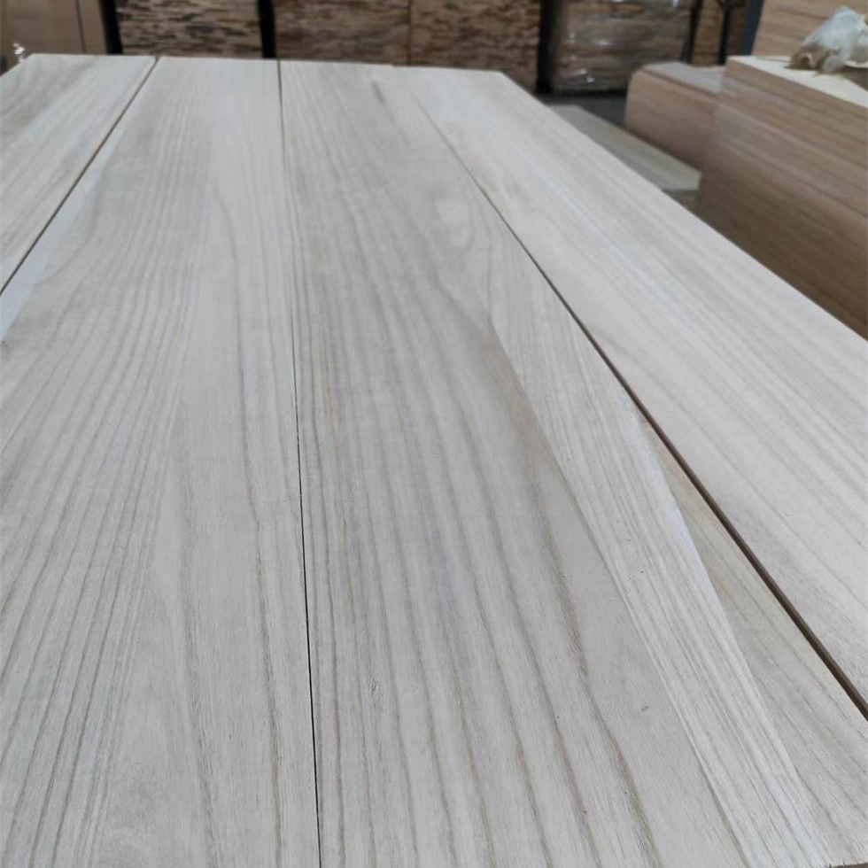 Solid Wood Paulownia Board for Furniture Bleached Paulownia Wood Moisture Content 8%-12%