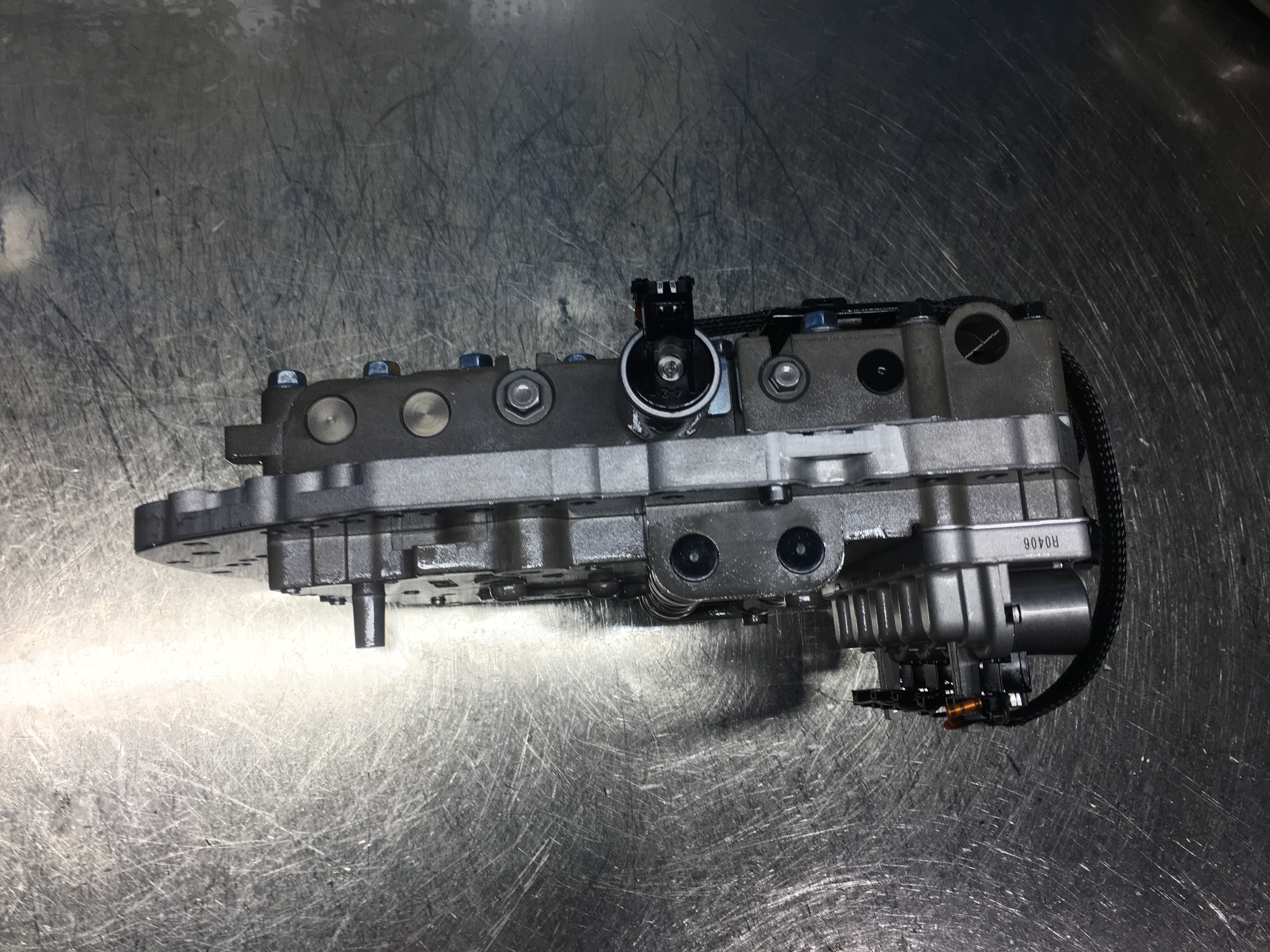 A4CF1 Transmission Valve Body Gearbox Parts for Hyundai Kia OE 4621023000 4621023020