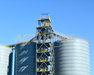 China Powder Granule Bucket Elevator Conveyor / Small Power Vertical Bucket Elevator on sale