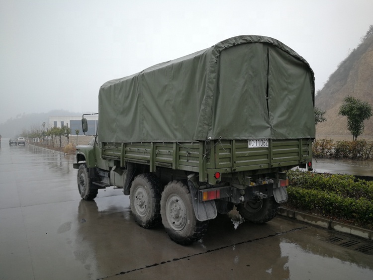 Dongfeng Troop Transport Vehicle With 6 X 6 All Wheel Drive And YUCHAI Euro 3 Engine