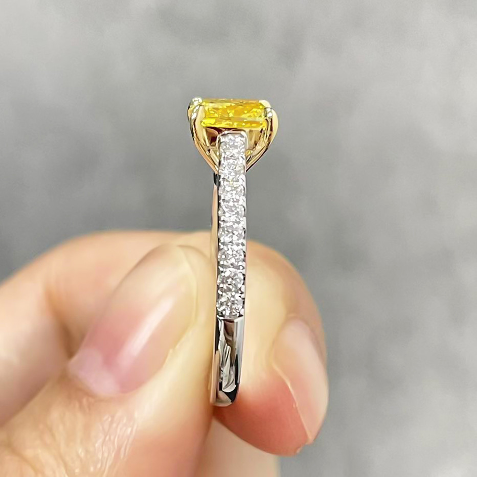 18K White Gold Lab Created Diamonds Engagement Ring 1.05ct Fancy Vivid Yellow