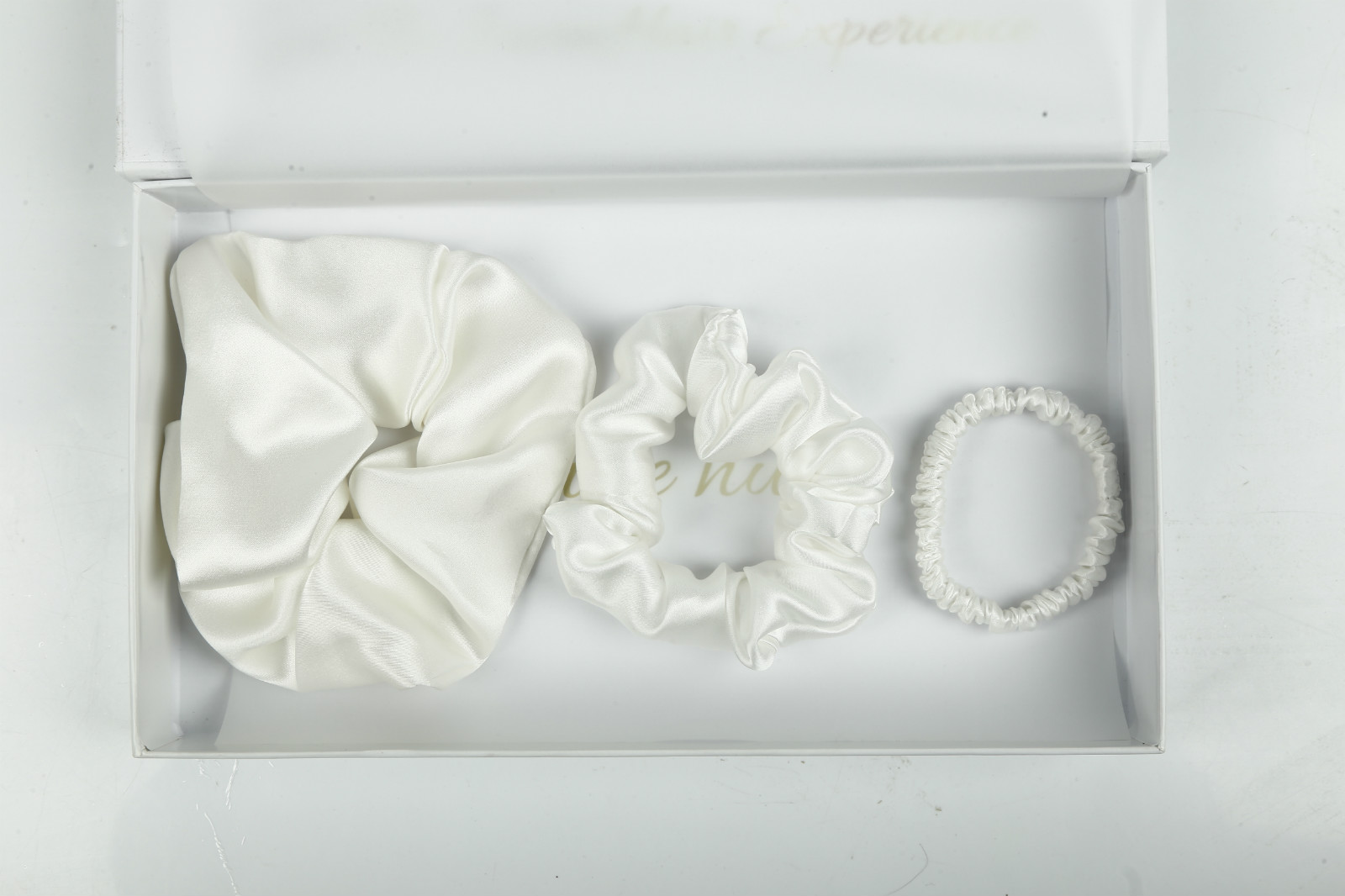 Slip 3.5cm Width Mulberry Silk Scrunchies Elastic OEM ODM Service
