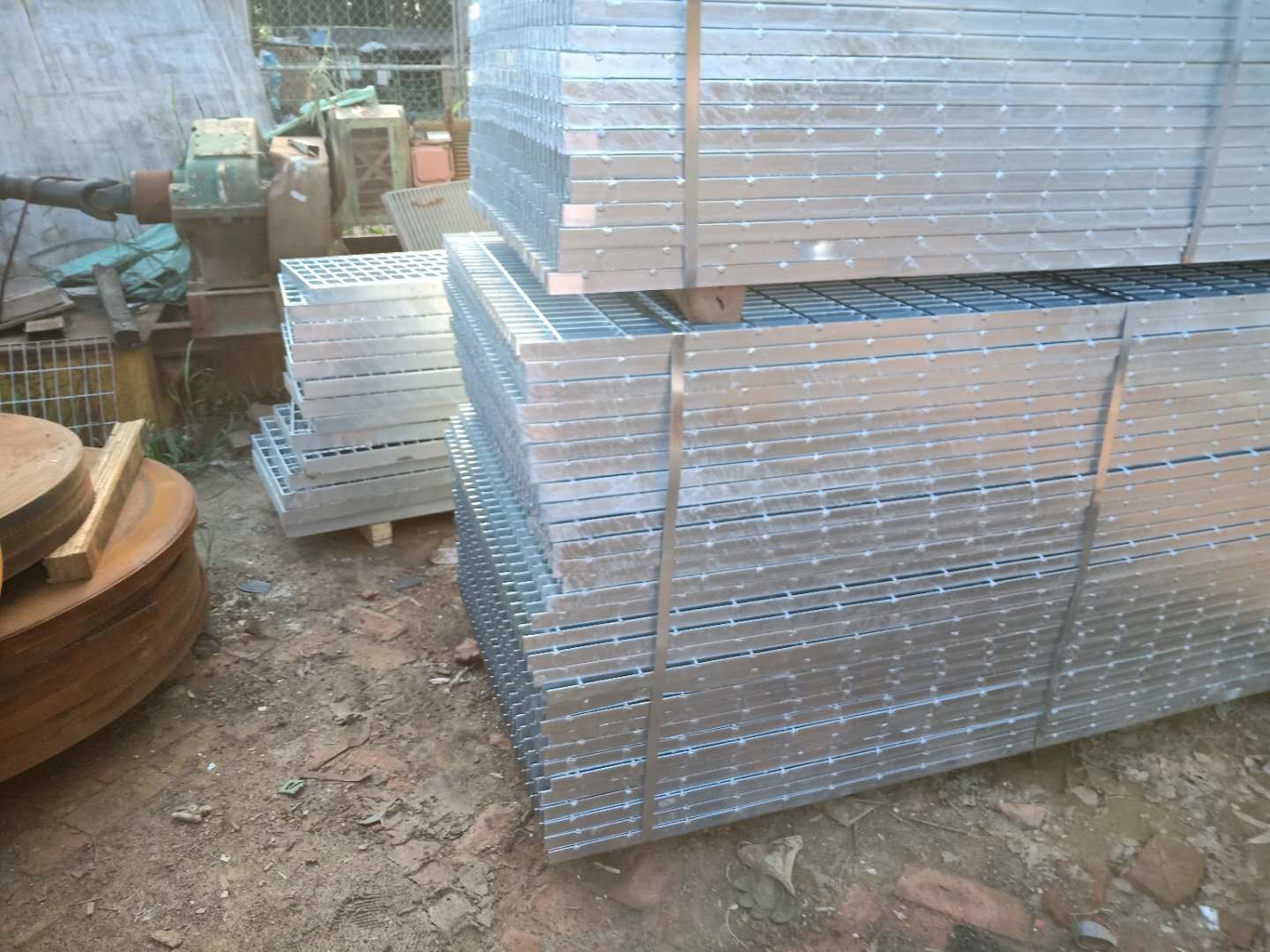 cross bar 5x5 6x6 8x8mm industrial steel grating