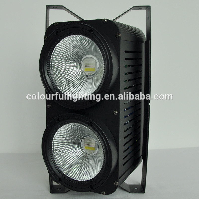 RGBW 2x100W 200W LED COB 4in1 Blinder Light (3).JPG