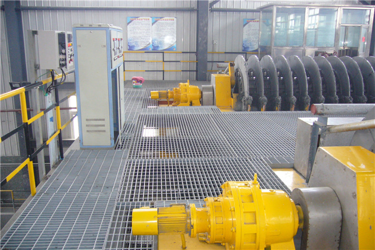 Industrial Welded Plain Type Serrated Bar Hot DIP Galvanizing Steel Structure Grating For Stair Tread