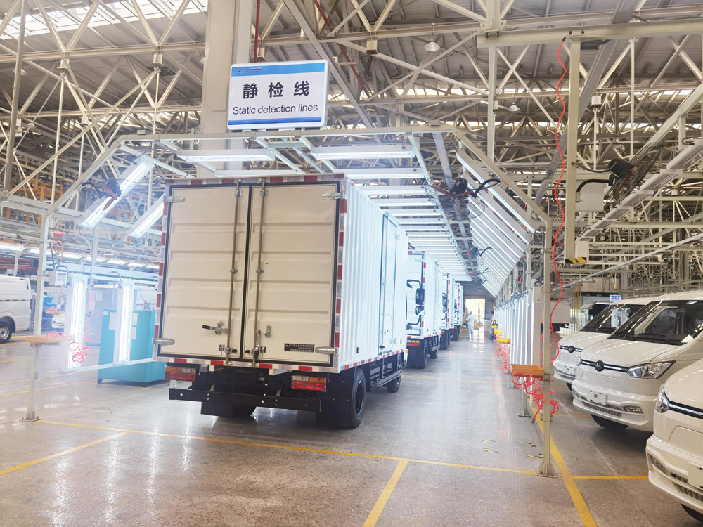 High Speed Delivery EV Pickup Truck 300km Electric Flatbed Truck