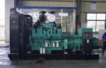 700KW Cummins Diesel Generator Set Standford Generator Black Color 50/60hz