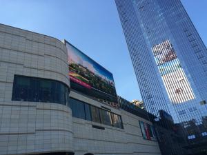 China best price ultra light outdoor p10 led display screen billboard on sale