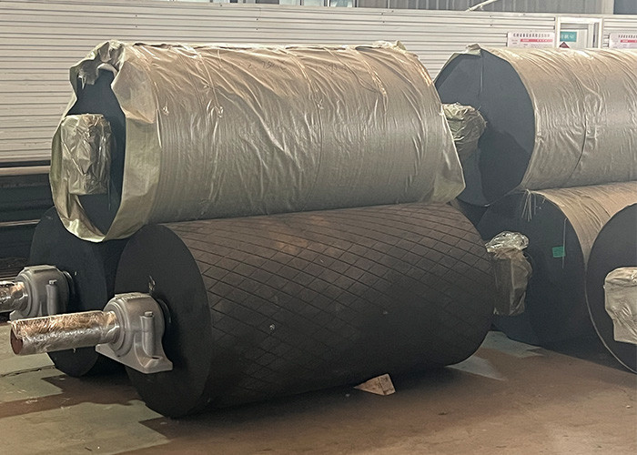 Customizable Tapered Conveyor Roller Low Noise Round Shaft Belt Supporting