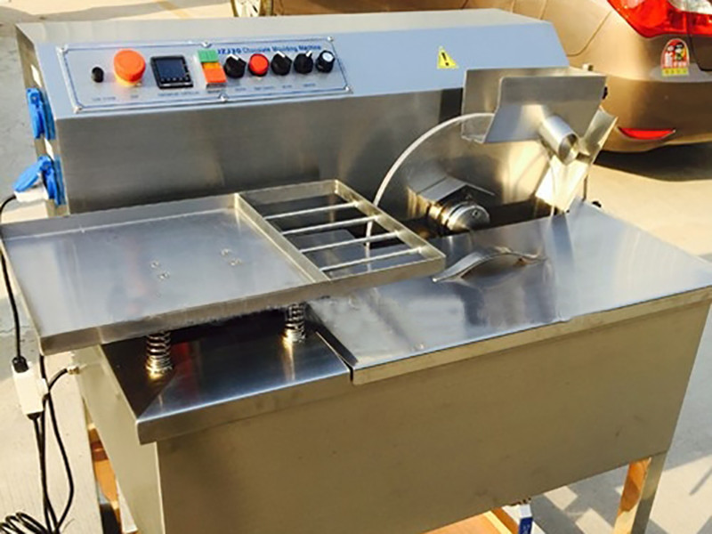 Fully Automatic 200kg H Chocolate Bar Production Line Grinding Peeler Snack