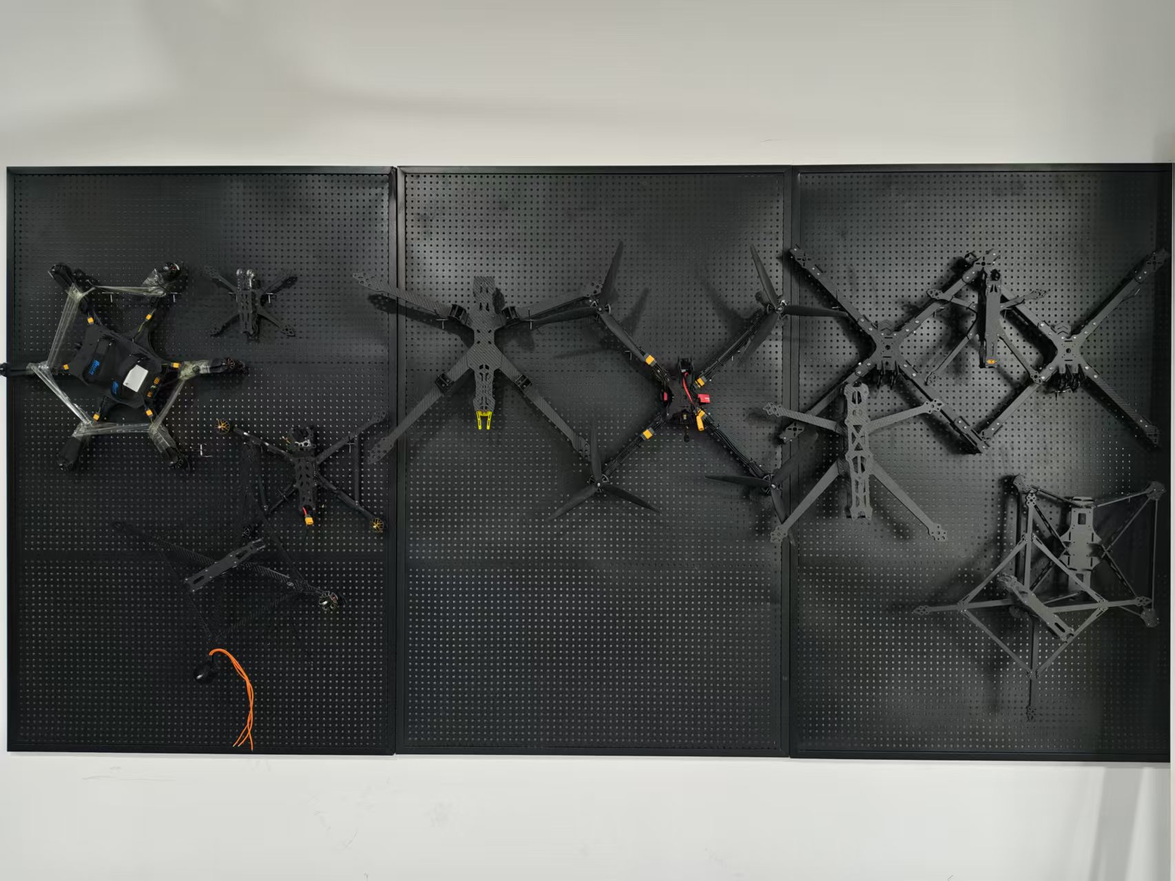 5.8G FPV Drone Accessories 2.5W VTX with 40 Channels Output Power Video Transmission Plastic Material
