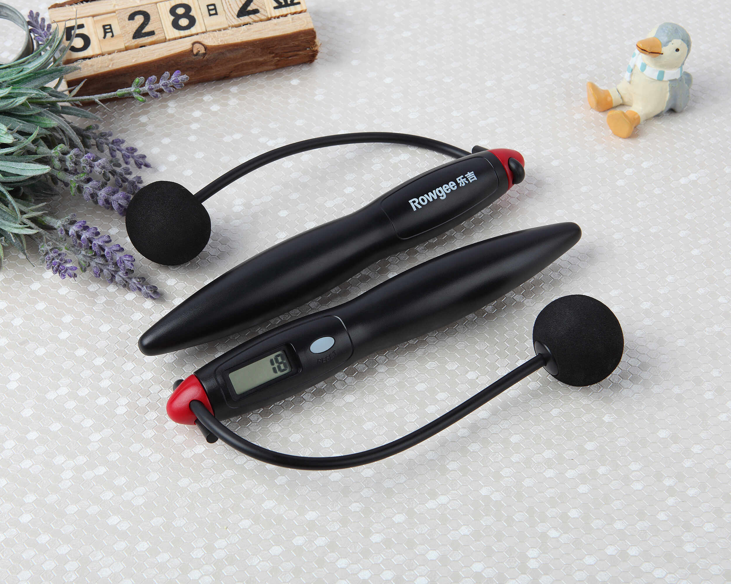 Simple Black Indoor Cordless Jump Rope JS-310 With 200mm Length And Loop Counter