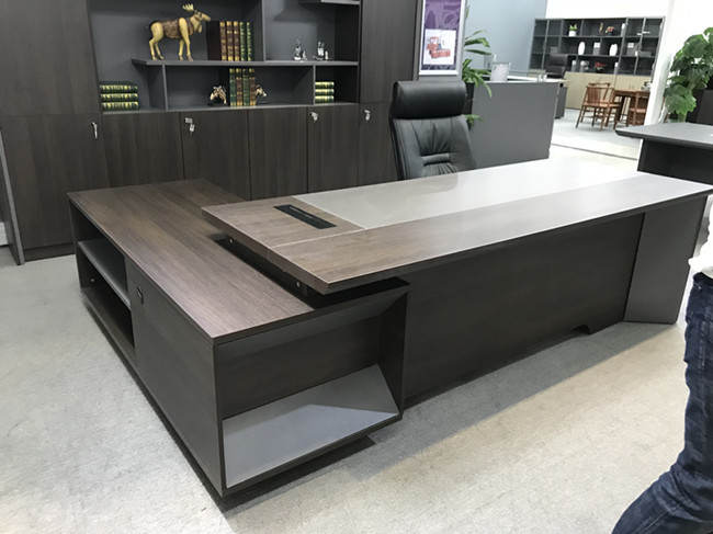 Noble Office Manager Desk Wooden Materials 2600mm*2200mm*750mm Dimension