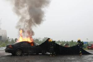 Wholesale Suntex Electric Vehicle Fire Blanket Thermal Resistance Of 550C/1000C from china suppliers