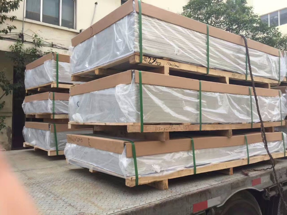 High reflective rate mirror aluminum sheet for cladding and decoration