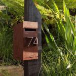 Polishing Craft Weathering Steel Sculptures Outdoor Metal Art Post Boxes