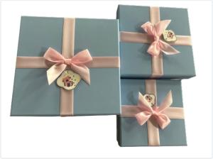Wholesale Exquisite Pattern Holiday Gift Box Set Custom Size Gold Stamped Logo from china suppliers