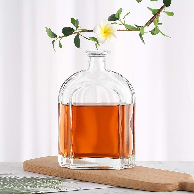 Aluminum Plastic PP Collar Material 750ml Vodka Wine Glass Bottle for Customization