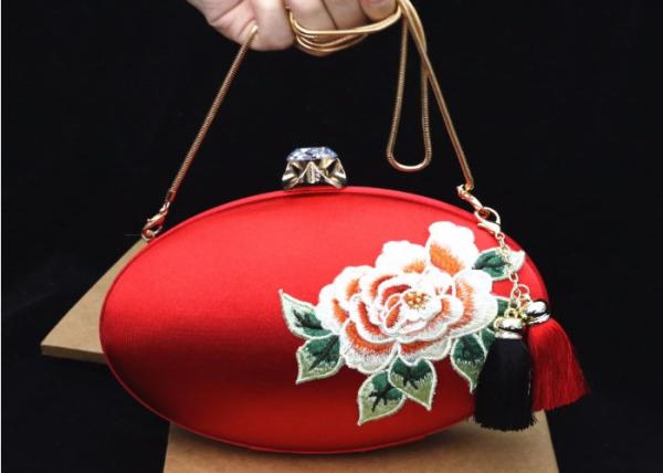 Luxury Oval Shape Embroidered Velvet Bag , Satin Clutches Evening Bags With Two