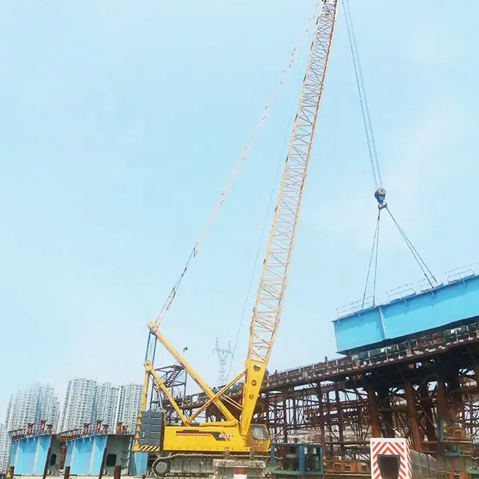 Used QUY55 55 Ton Crawler Crane for Construction Gradeability 30% Original Sale