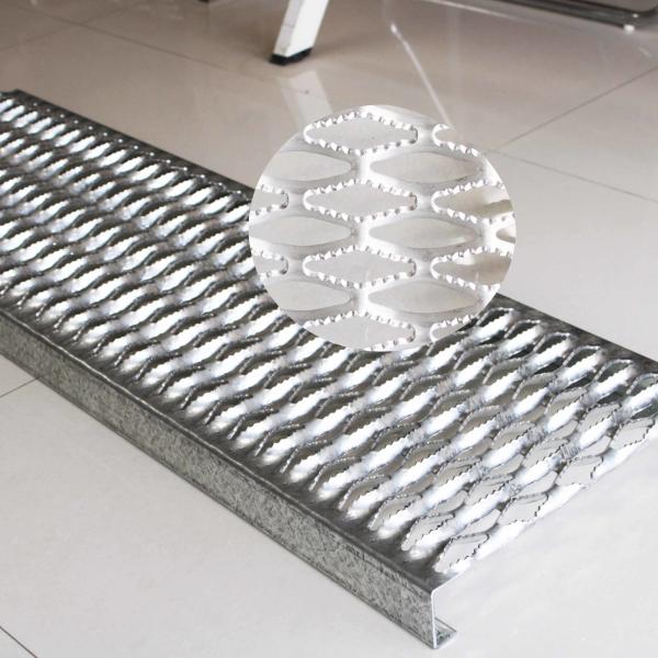 Stainless Steel Galvanized Steel Grating Anti Slip Diamond Safety Grating For